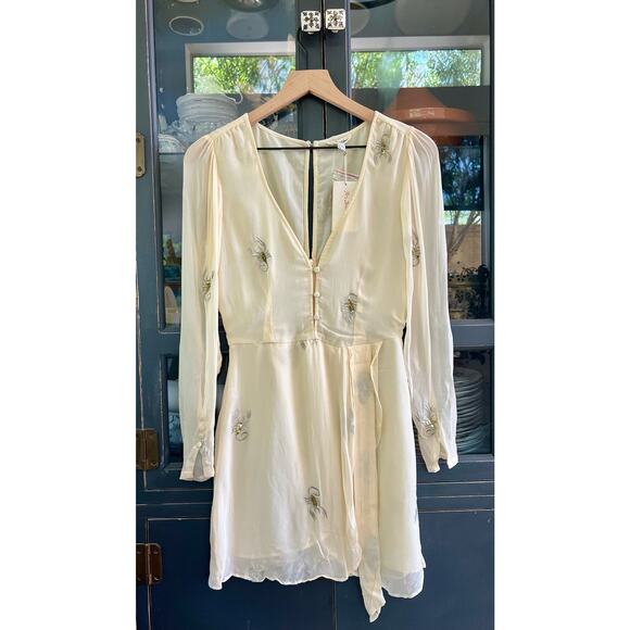 Revolve - Scorpion Wrap Dress - Size Small - NWT - Picture 3 of 11